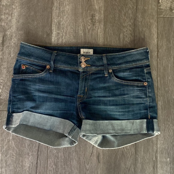 Hudson Croxley Mid thigh summer jean shorts size 26 - Picture 2 of 6